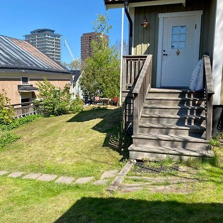 Villa I Norrtaelje Eksteriør bilde