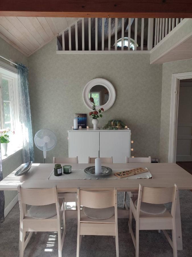 Villa I Norrtaelje Eksteriør bilde