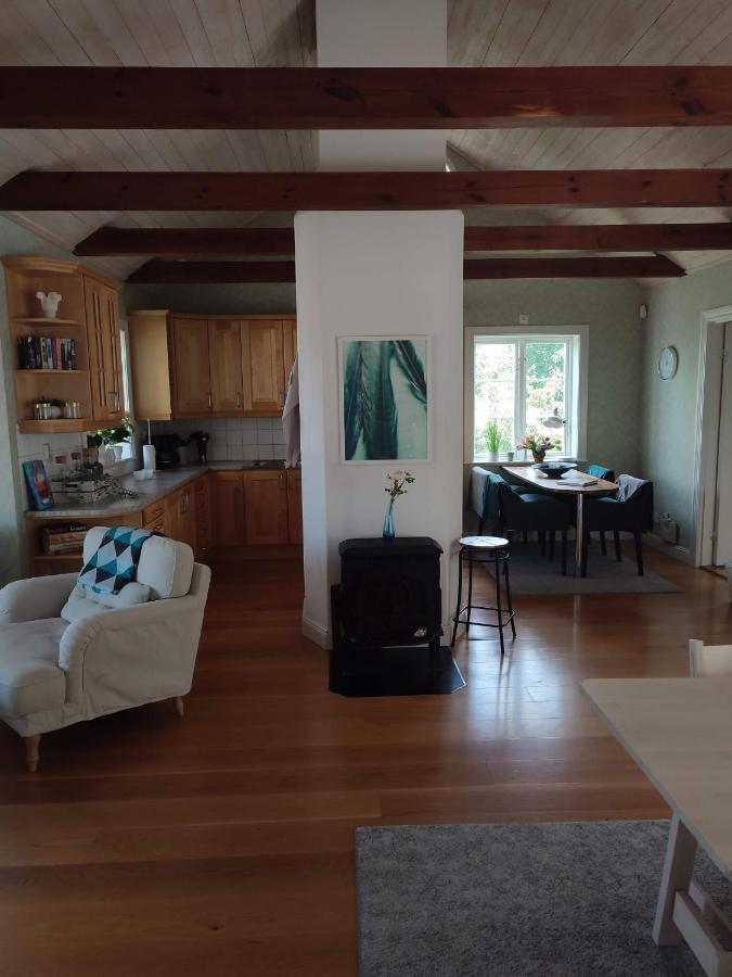 Villa I Norrtaelje Eksteriør bilde